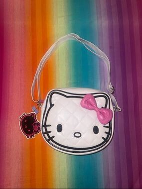 Hello Kitty Loungefly Crossbody *NWT*